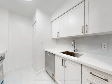 1 Pemberton Avenue Toronto ON M2M 4L9
