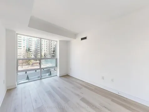 1 Pemberton Avenue Toronto ON M2M 4L9