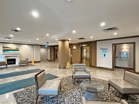1 Pemberton Avenue Toronto ON M2M 4L9
