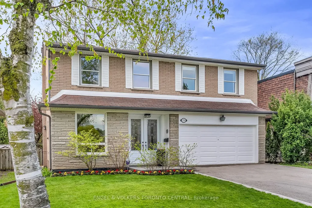 170 Fenn Avenue Toronto ON M2P 1X9