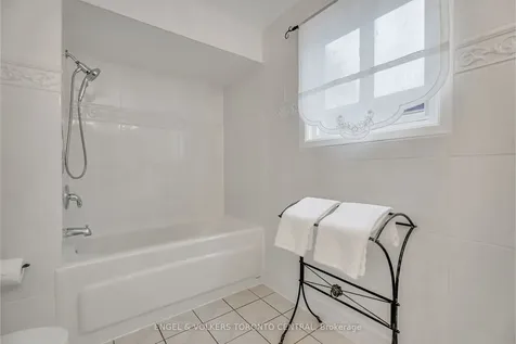 170 Fenn Avenue Toronto ON M2P 1X9