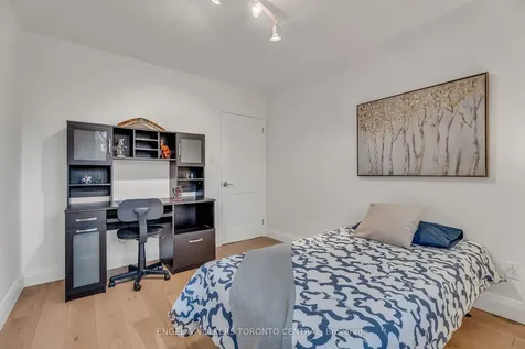 170 Fenn Avenue Toronto ON M2P 1X9
