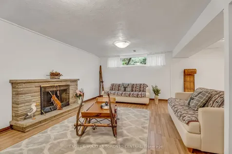 170 Fenn Avenue Toronto ON M2P 1X9