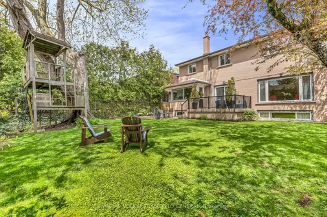 170 Fenn Avenue Toronto ON M2P 1X9