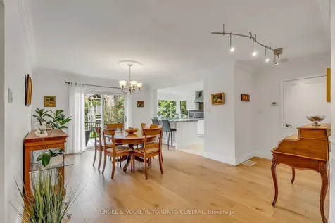 170 Fenn Avenue Toronto ON M2P 1X9