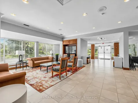 268 Ridley Boulevard Toronto ON M5M 4N3
