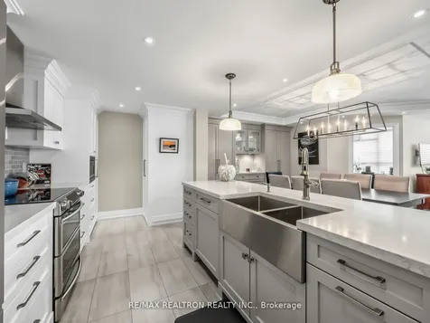 268 Ridley Boulevard Toronto ON M5M 4N3