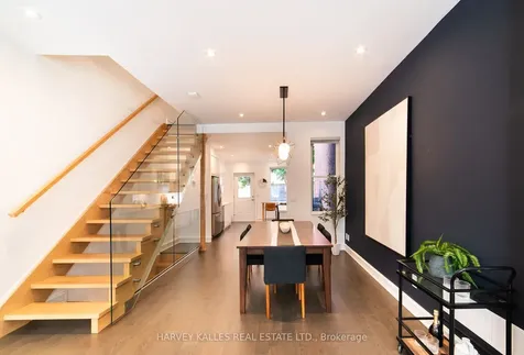 642 Wellington Street W Toronto ON M5V 1G4