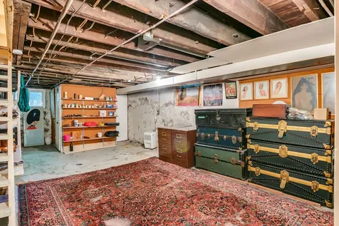 129 Alcorn Avenue Toronto ON M4V 1E5