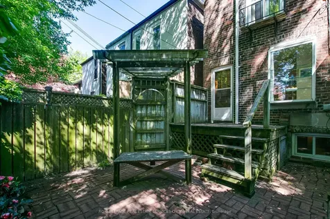 129 Alcorn Avenue Toronto ON M4V 1E5