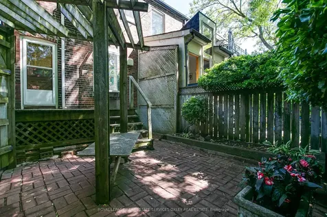 129 Alcorn Avenue Toronto ON M4V 1E5