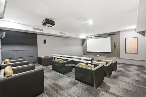 101 Erskine Avenue Toronto ON M4P 1Y5