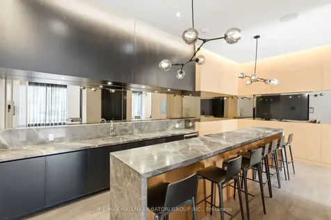 101 Erskine Avenue Toronto ON M4P 1Y5
