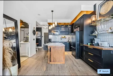 28 Linden Street Toronto ON M4Y 0A4