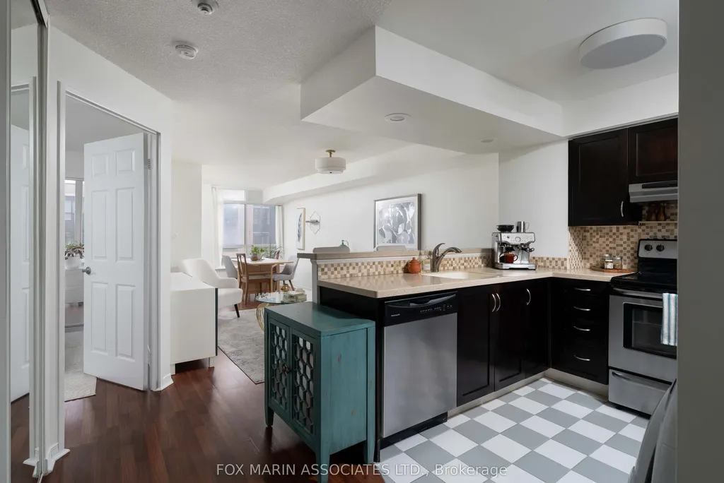 801 King Street W Toronto ON M5V 3C9