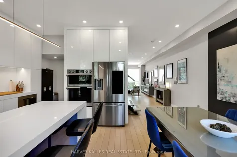 35 Wilmington Avenue Toronto ON M3H 5J1