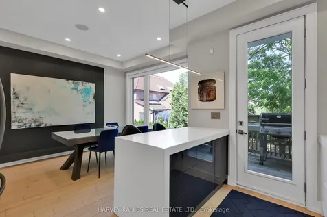 35 Wilmington Avenue Toronto ON M3H 5J1