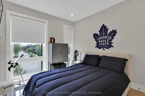 35 Wilmington Avenue Toronto ON M3H 5J1