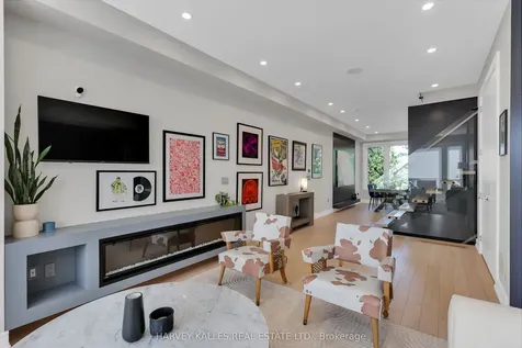 35 Wilmington Avenue Toronto ON M3H 5J1