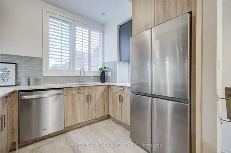 46 Hooyo Terrace Toronto ON M6A 0E2