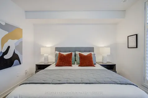 46 Hooyo Terrace Toronto ON M6A 0E2