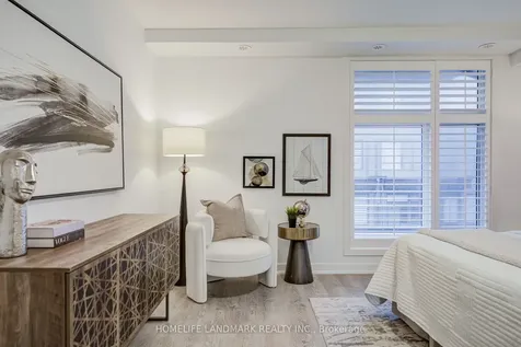 46 Hooyo Terrace Toronto ON M6A 0E2