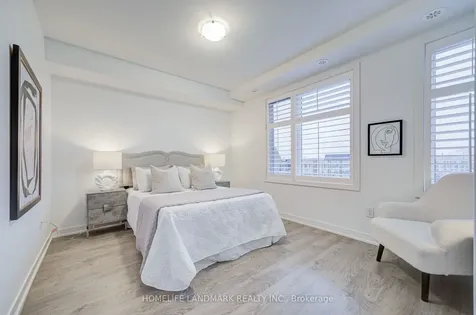 46 Hooyo Terrace Toronto ON M6A 0E2
