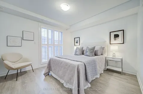 46 Hooyo Terrace Toronto ON M6A 0E2