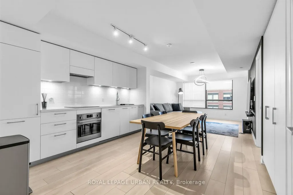 33 Frederick Todd Way Toronto ON M1S 2K2