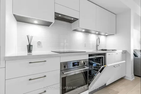 33 Frederick Todd Way Toronto ON M1S 2K2