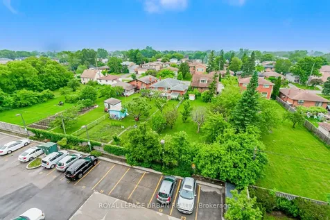 33 Frederick Todd Way Toronto ON M1S 2K2