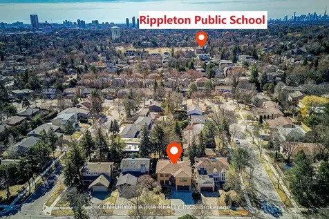 27 Denlow Boulevard Toronto ON M3B 1P5