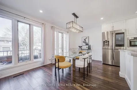 27 Denlow Boulevard Toronto ON M3B 1P5