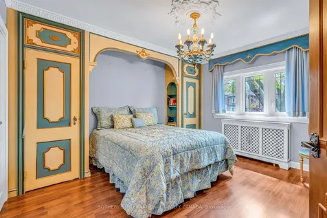 127 Heddington Avenue Toronto ON M5N 2K9