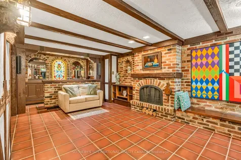 127 Heddington Avenue Toronto ON M5N 2K9