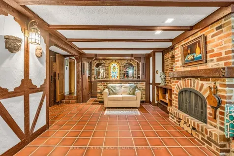 127 Heddington Avenue Toronto ON M5N 2K9