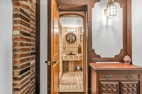 127 Heddington Avenue Toronto ON M5N 2K9