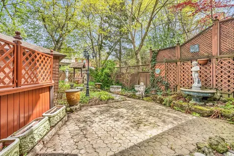 127 Heddington Avenue Toronto ON M5N 2K9