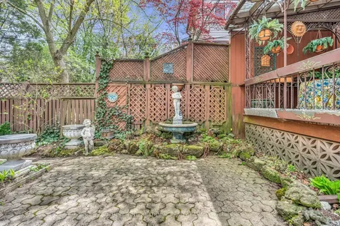 127 Heddington Avenue Toronto ON M5N 2K9
