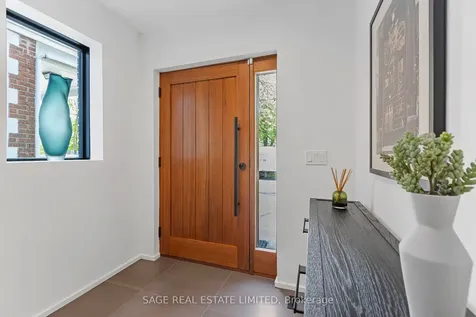 121 Sherwood Avenue Toronto ON M4P 2A6