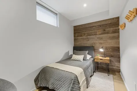 121 Sherwood Avenue Toronto ON M4P 2A6