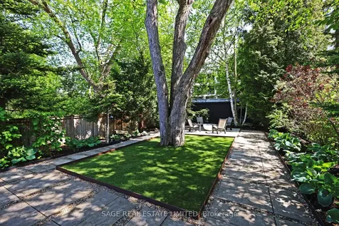 121 Sherwood Avenue Toronto ON M4P 2A6