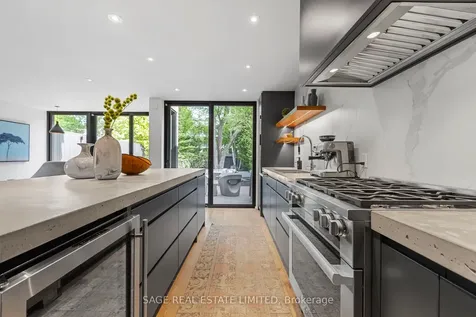 121 Sherwood Avenue Toronto ON M4P 2A6
