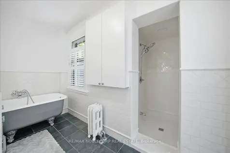 38 Glenrose Avenue Toronto ON M4T 1K4