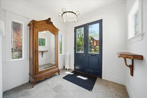 38 Glenrose Avenue Toronto ON M4T 1K4