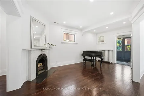 38 Glenrose Avenue Toronto ON M4T 1K4
