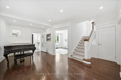 38 Glenrose Avenue Toronto ON M4T 1K4