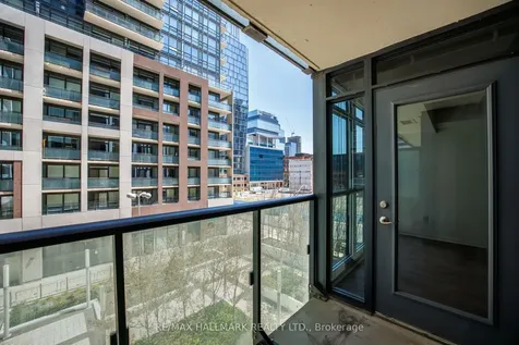 400 Adelaide Street E Toronto ON M5A 4S3