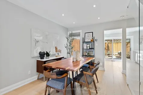 100 Sussex Avenue Toronto ON M5S 1K3