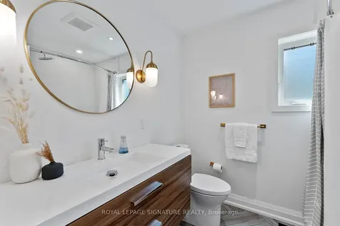 100 Sussex Avenue Toronto ON M5S 1K3